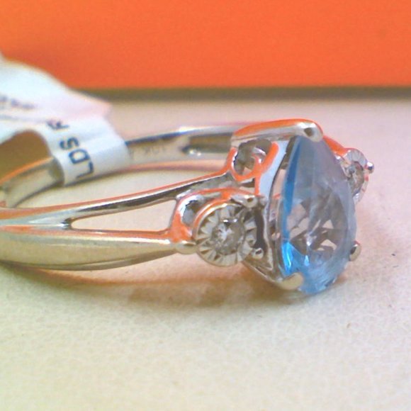 🌟10K Diamond Blue Topaz Ring🌟 - Picture 6 of 9